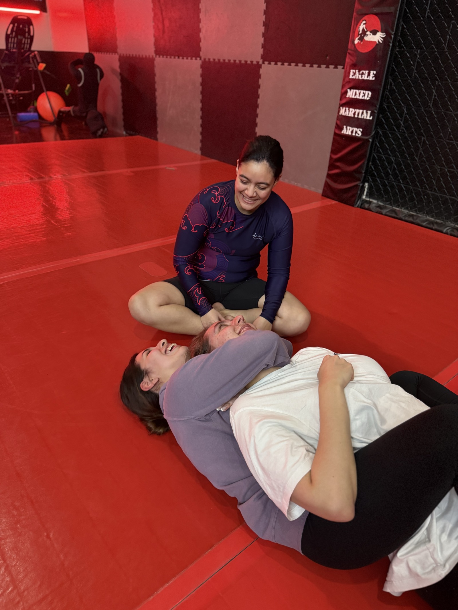 Women's no-gi jiu-jitsu class